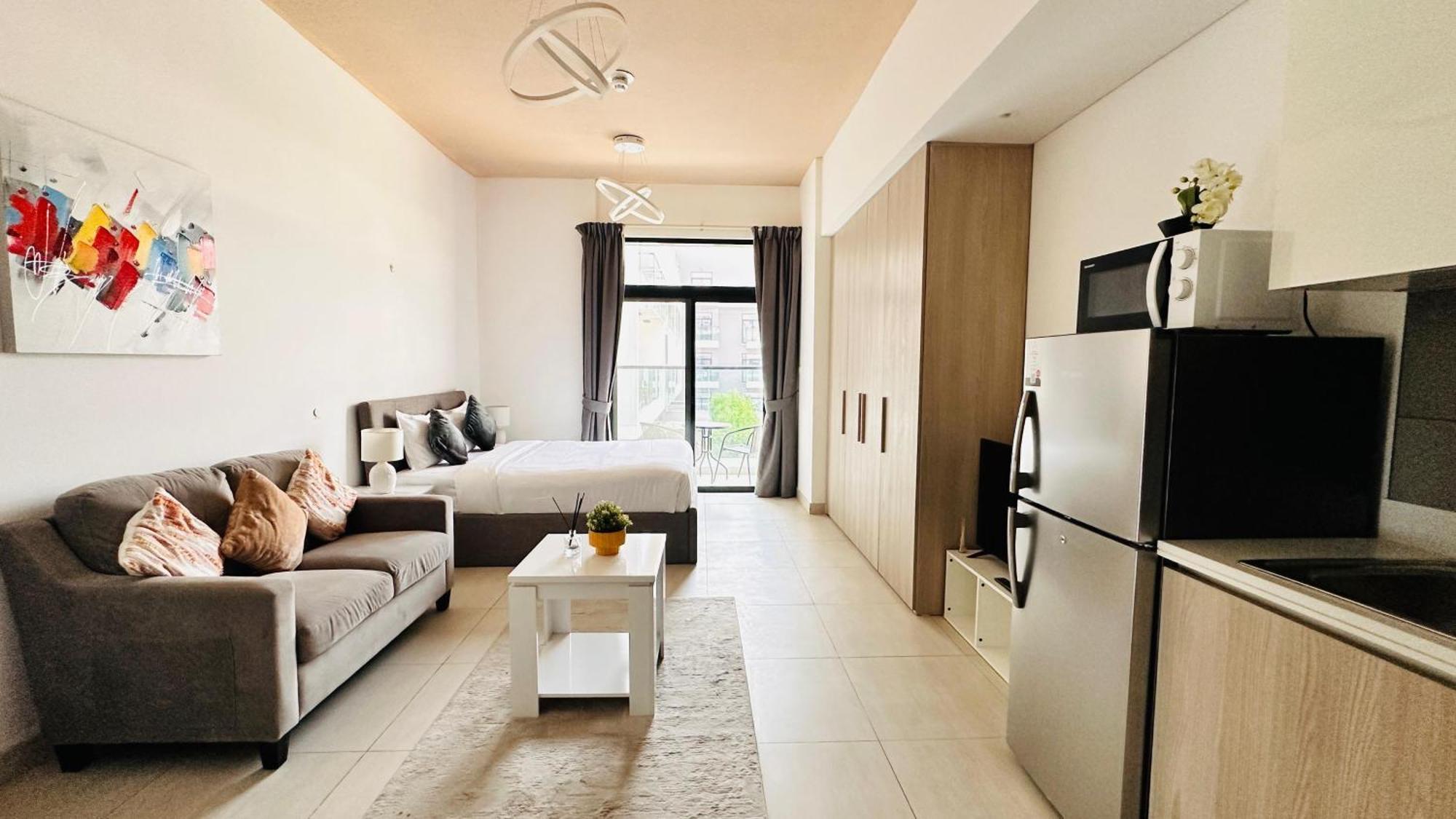 Oyo 1364 Fully Furnished Jvc Dubai