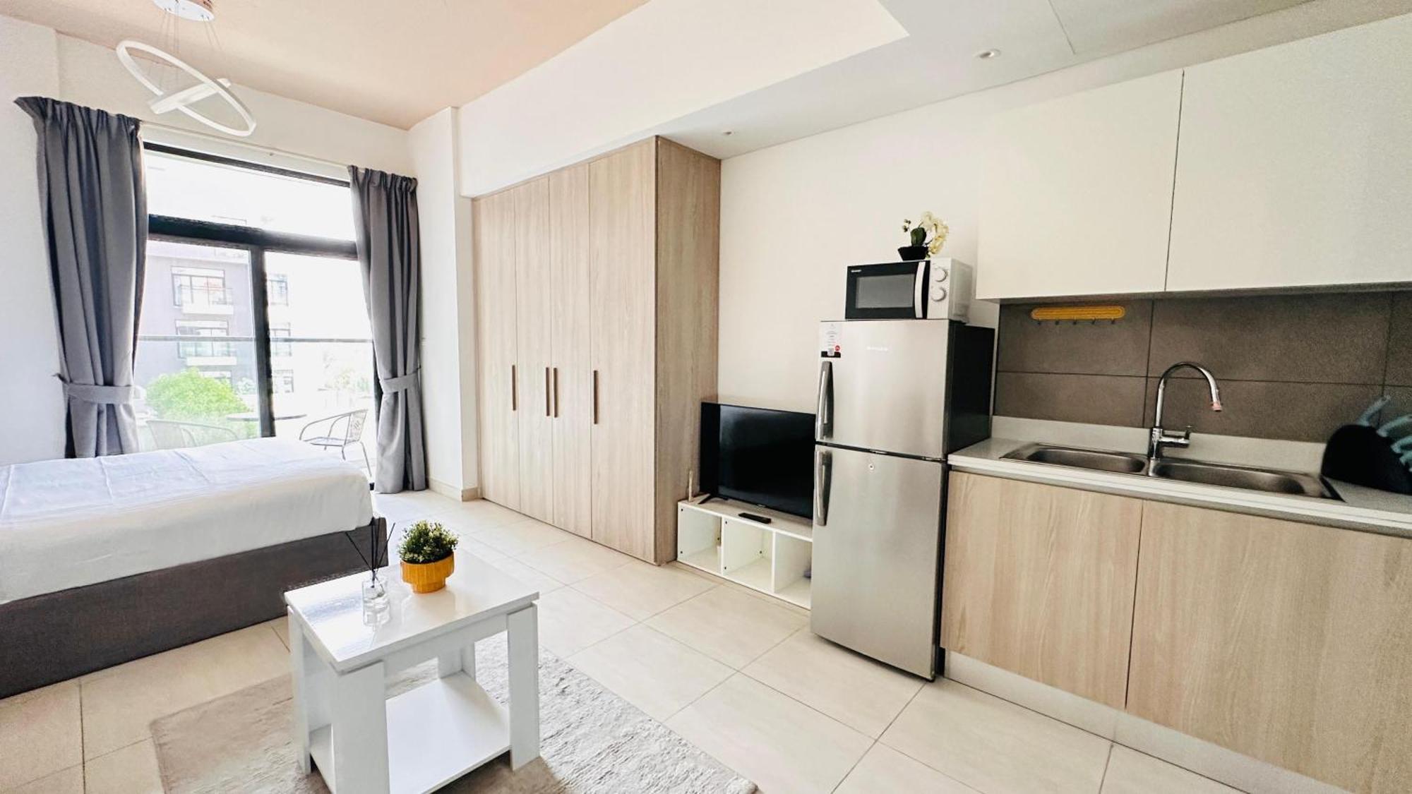 Apartment Oyo 1364 Fully Furnished Jvc