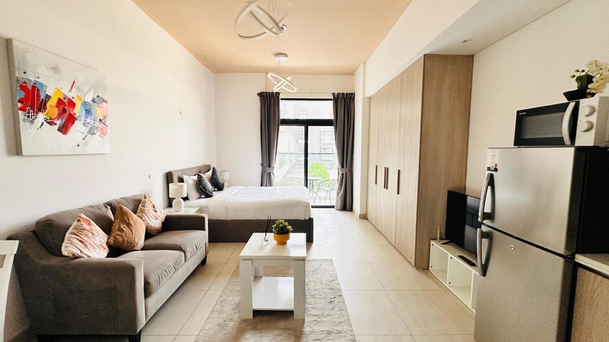 Oyo 1364 Fully Furnished Jvc Apartment Dubai