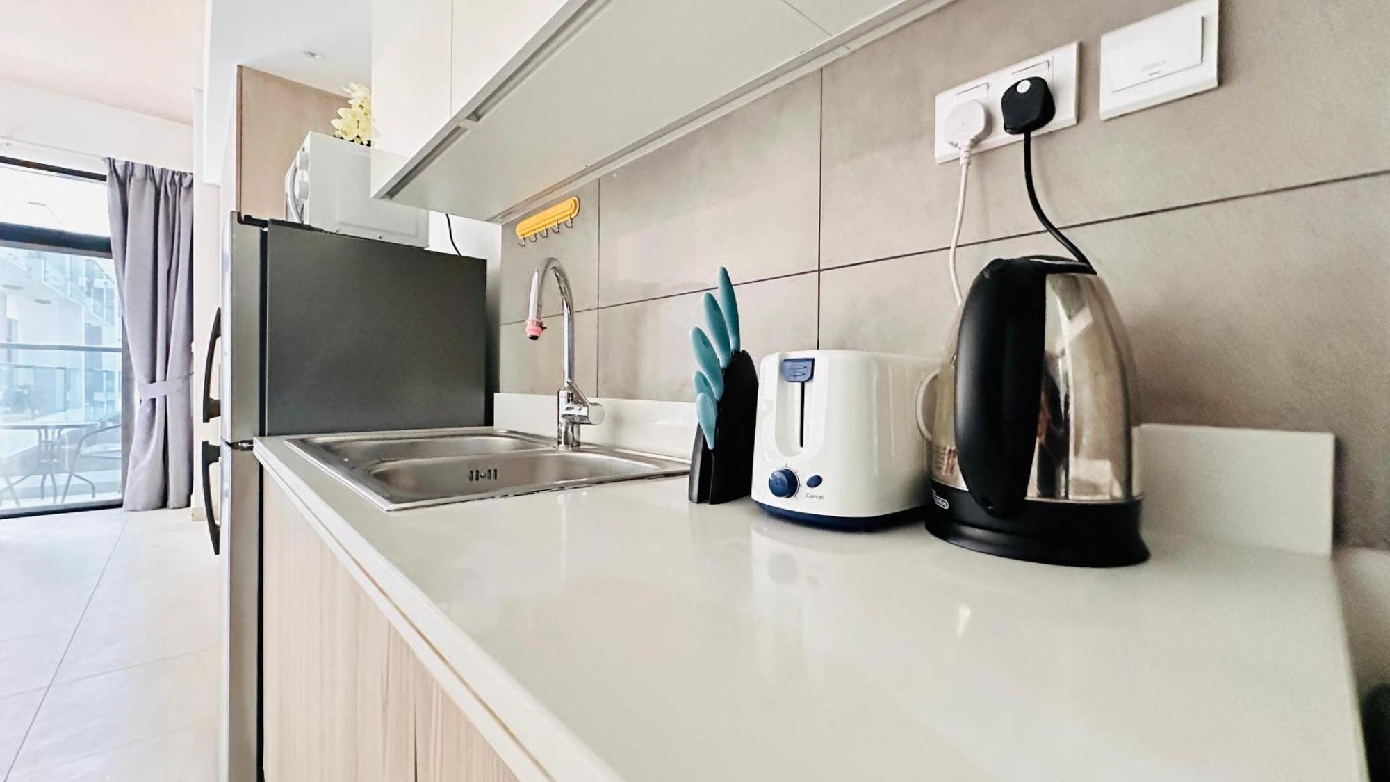 Oyo 1364 Fully Furnished Jvc Dubai