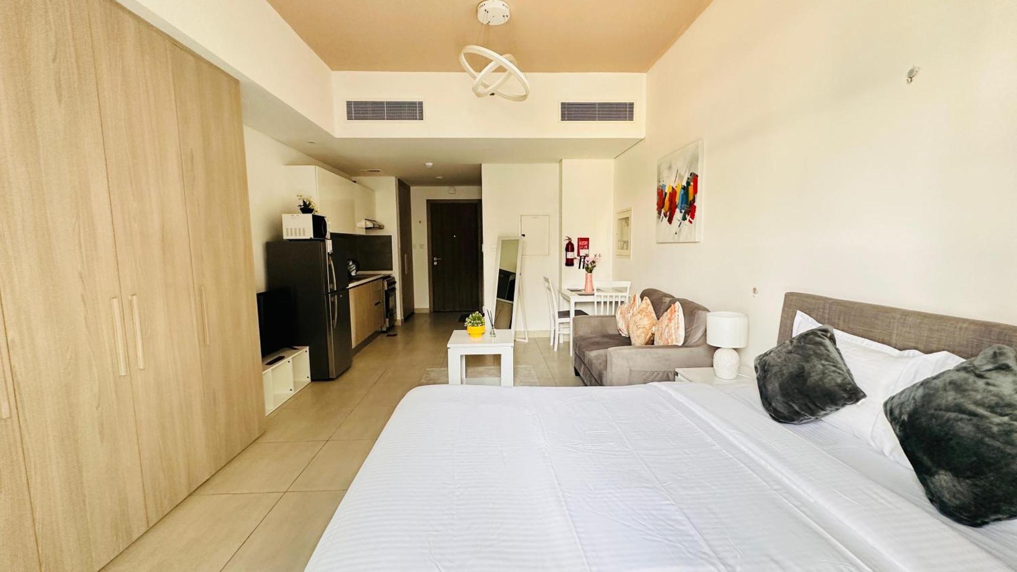 Oyo 1364 Fully Furnished Jvc Apartment