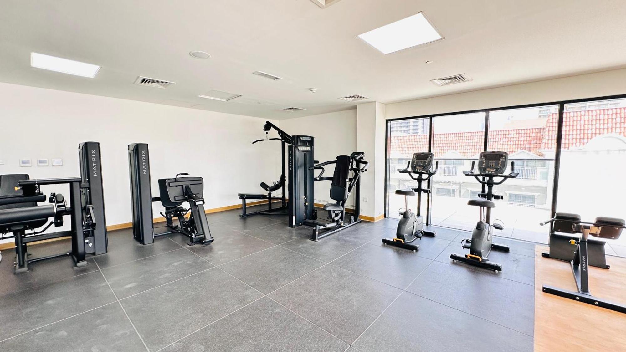 Oyo 1364 Fully Furnished Jvc Apartment *